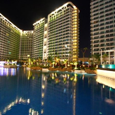 Azure Urban Resort A4 Near Airport Mall With Wavepool Paranaque City Esterno foto