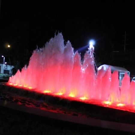 Azure Urban Resort A4 Near Airport Mall With Wavepool Paranaque City Esterno foto