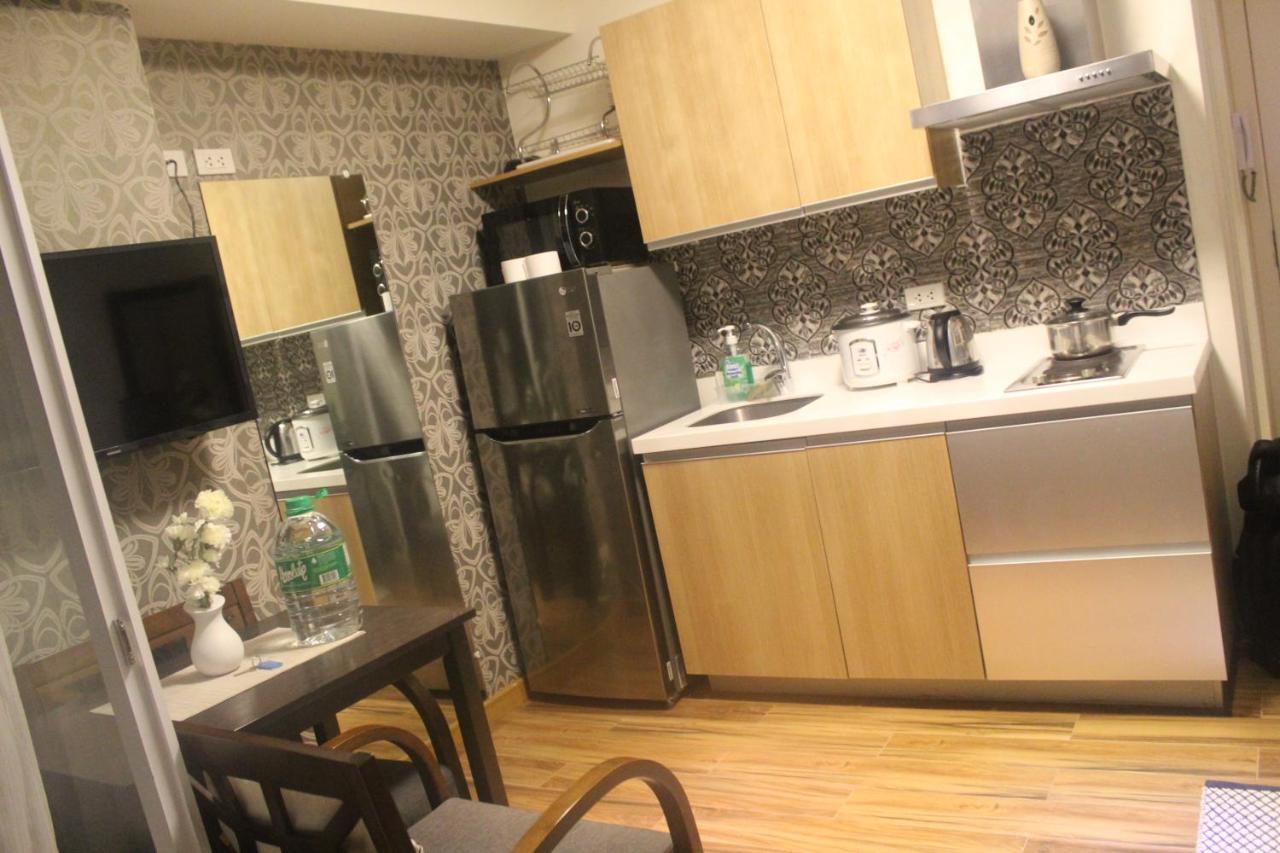 Azure Urban Resort A4 Near Airport Mall With Wavepool Paranaque City Esterno foto